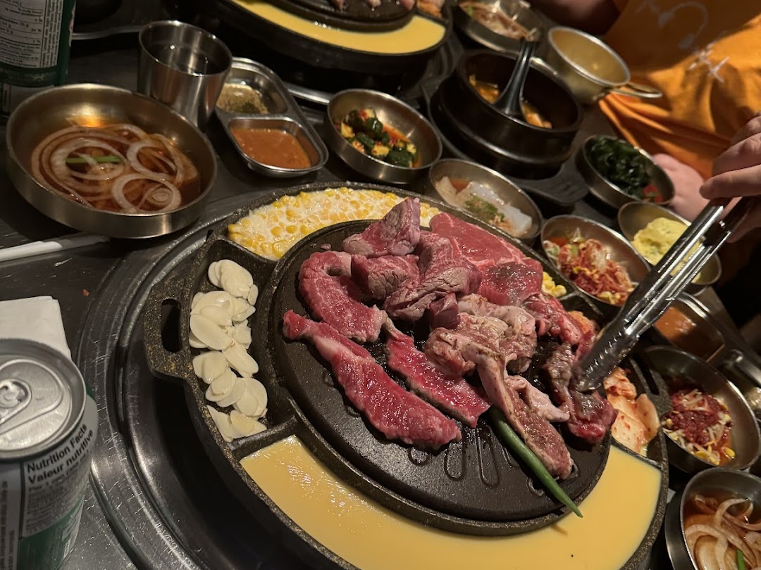 Korean Bbq Restaurants In Myeongdong Seoul Korea The Best Korean Restaurant  Near Me Food Best Bbq In